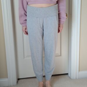 Beyond Yoga Foldover Waist Joggers Women's Jogger Pants Size Small Gray Grey
